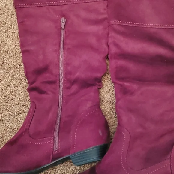 Burgundy micro suede knee high boots - Picture 1 of 1